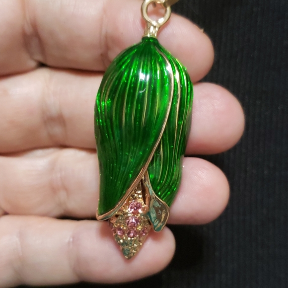 NWT CRYSTAL CORN COB NECKLACE BY BETSEY JOHNSON - Picture 5 of 5